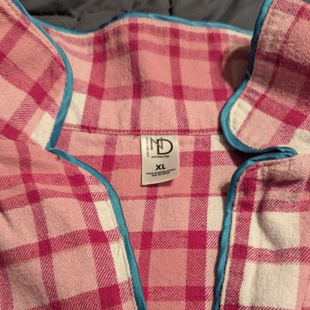 NEW DIRECTIONS Womens Pink and White button down Plaid Pajama Set size XL - Picture 12 of 15